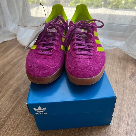adidas gazelle silver green womens Adidas Gazelle Indoor Shock Purple main image 1